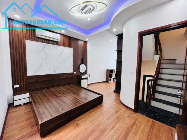 Bán Nhà Ngõ Đình Đông 29M x 5T Chỉ 6,15 Tỷ. Lô góc, full nội thất, vị trí đẹp - 5