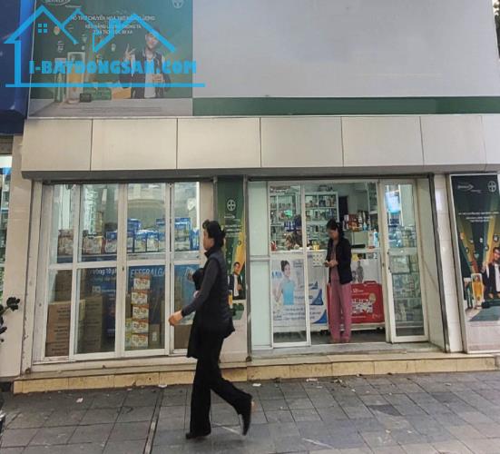 Bán Nhà Mặt Phố Tam Khương, Đống Đa DT 177m2 x MT:8,1m. Giá Rẻ.
