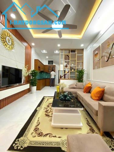 Mỹ Đình 30m2 5 tầng full nội thất đẹp 3 bước ra đường to, chợ - 2