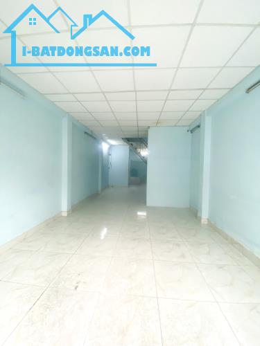 Bán nhà mặt tiền quận 6 - Khu hiếm có vỉa hè rộng thoáng - 9.5 T - 1