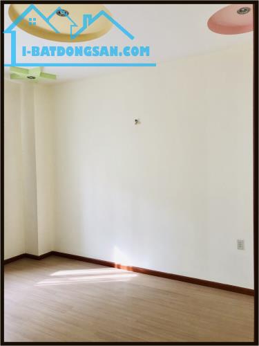 Cần bán rẻ nhà vị trí đẹp 4 x 11m 1 trệt 1 lửng Lê Văn Sỹ Q3 TP.HCM - 1