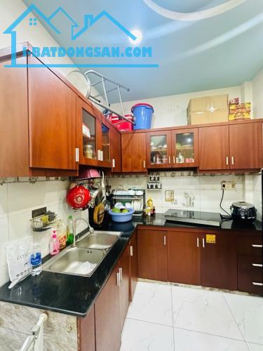 Nhà Lô Góc Thoáng Mát - Hẻm Nhựa 3m - 2 Tầng Đẹp Ở Ngay - Chỉ 3.85 tỷ 🏡 SIÊU HOT - NHÀ ĐẸ - 1