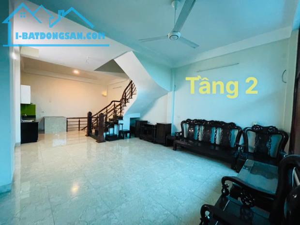 Cho thuê nhà ĐẸP KĐT Dương Nội 5 tầng thông sàn chỉ 16tr 0903409888 - 2