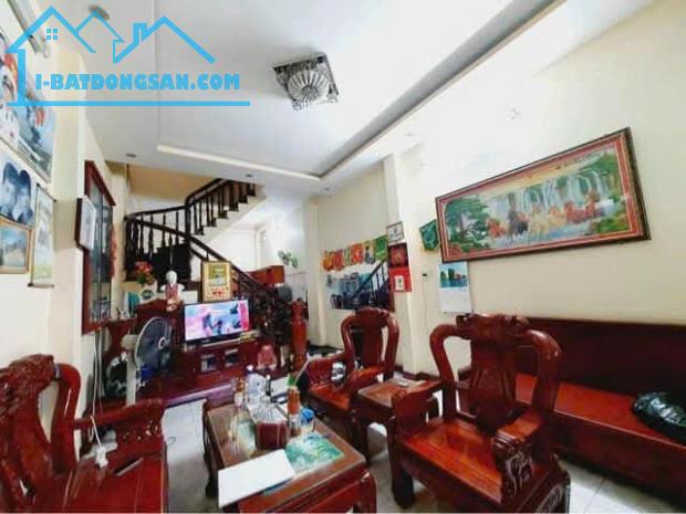 BÁN GẤP NHÀ TRỌ LÊ THỊ HOA -BÌNH CHIỂU -THỦ ĐỨC 180M2 2 TẦNG,23 PHÒNG, GIÁ 8 TỶ 500TR - 3