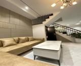 Nhà đẹp Cầu Giấy 42m2*5T, mt 5m kd, ngõ thông ô tô , 2 thoáng, sổ vuông đẹp 10.4 tỷ