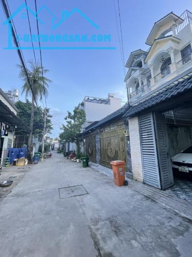 Bán nhà C4 gần Đặng Văn Bi,Xa Lộ Hà Nội-Ngã Tư Bình Thái,Trường Thọ Thủ Đức,Hẻm Ô TÔ vào