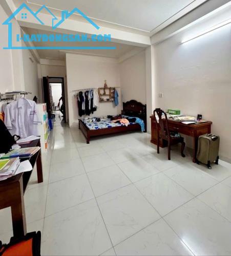 BÁN NHÀ 7.4 TỶ - TRƯỜNG CHINH - TÂN BÌNH - 6PN, 4WC - 74M2 - VỊ TRÍ VÀNG - SỔ HỒNG CHÍNH - 3