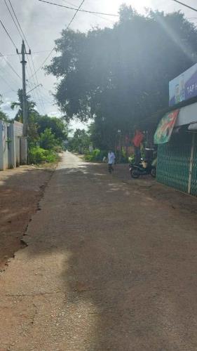 đất đẹp nở hậu hẻm chính 194 Nguyễn Lương Bằng nối với Đại Lộ - Hòa Thắng gần Sân Bay
