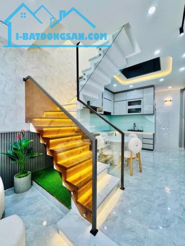 Bán gấp nhà PHAN HUY ÍCH Gò Vấp, giá chỉ 4.75 tỷ - HXH - 2Tầng - 40m2 - Tặng full nội thất - 2