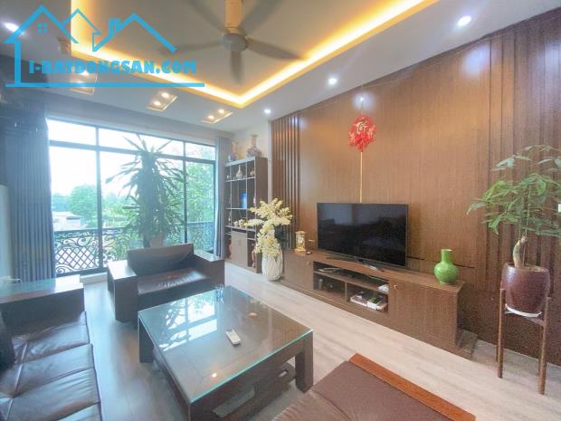 Siêu Đẹp Nhà ĐỊNH CÔNG THƯỢNG- ÔTÔ-KINH DOANH-NGÕ THÔNG- 50m2 Nhỉnh 7.6 Tỷ