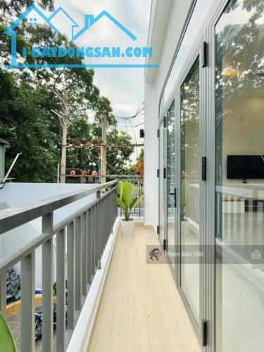 VILLA TUYỆT VỜI ĐỂ NGHỈ NGƠI VÀ HƯỞNG THỤ 331/ Phan Huy ích, P14, Q.Gò Vấp GIÁ BÁN: 7,8 - 3