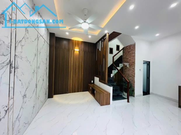 # Nhà Kiệt 2.5m Hoàng Diệu K338, 31m2, 2 tầng sạch đẹp, 2PN 2WC, ở ngay, nhỉnh 2 tỷ - 1