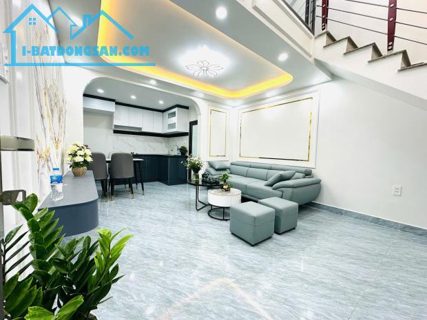 Bán nhà 2 tầng sạch đẹp ngõ 67 Hoàng Quý - 4