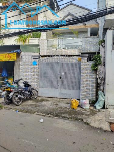 Bán nhà mặt tiền Lý Thường Kiệt, P.7, GV: 4,8 ( NH: 9m) x 20, giá 13,3 tỷ.