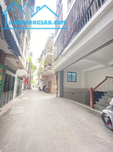 Bán nhà Nguyễn Khang, Cầu Giấy. 95m2, 9 tầng, MT 5.8, 11 CHKK, Giá 34 tỷ   Ô TÔ TRÁNH