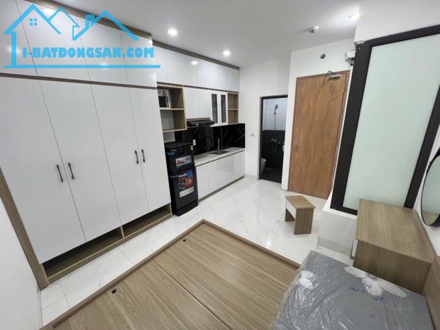 Bán chung cư mini 45m2, 6 tầng thang máy phố Trần Cung, Ngõ thông, Full nội thất, DT tốt