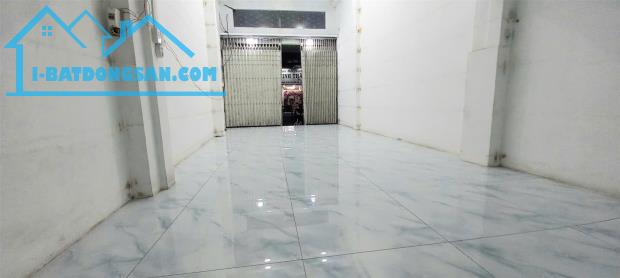 CHO THUÊ MẶT BẰNG ĐƯỜNG TRƯỜNG CHINH, TÂN BÌNH - DT 40M2 - CÓ VỈA HÈ LỚN - KHÔNG CHUNG CHỦ - 2