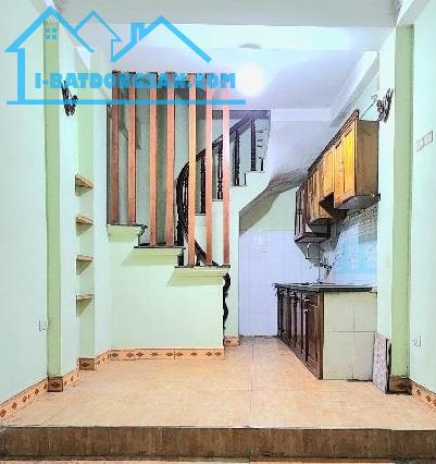 Bán Nhà Trương Định 28m², 5 Tầng, Giá 4.44 Tỷ,Oto 20m-sổ riêng - 1