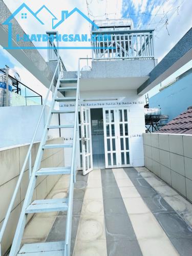 Bán nhà mới hẻm 4m khu 20 thước Hoàng Diệu P.10 Q.4 DTSD hơn 130m2 nhỉnh 6Tỷ - 4