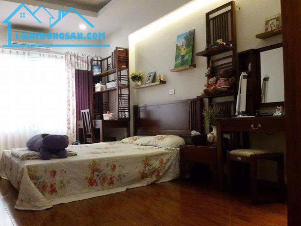 BÁN NHÀ MỚI XÂY TÂY HỒ - CHỦ CẦN BÁN NHANH - TẶNG NỘI THẤT XỊN - 2