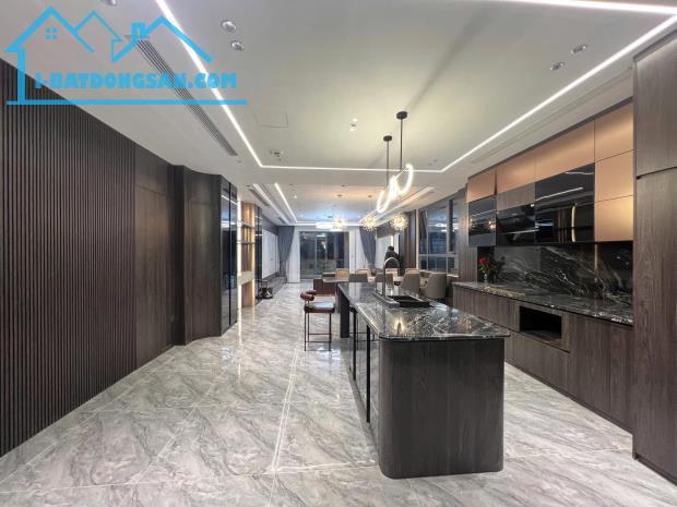 SIÊU PHẨM NGỌC LÂM NGUYỄN CĂN CỪ 100M2 x 8T FULL NỘI THẤT KINH DOANH. 27,85TỶ - 1