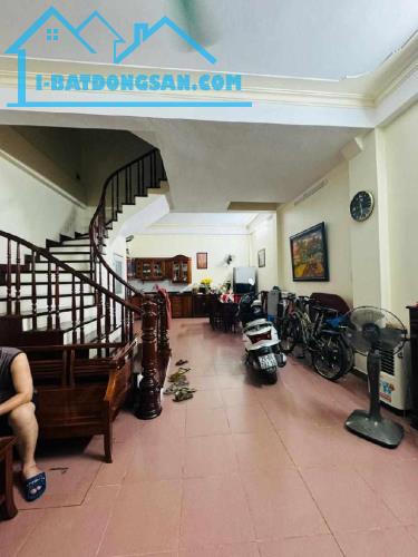 Bán nhà đẹp Ngọc Lâm - Ô tô - dân xây 60m2 - 4 tầng - nhỉnh 10.2 tỷ (TL) - 1