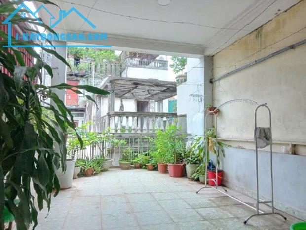 BÁN NHÀ CẦU DỀN - HAI BÀ TRƯNG - NHÀ ĐẸP LUNG LINH, 43M², CHỈ 9 TỶ