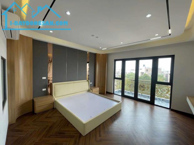 Bán nhà Tư Đình,Long Biên 8 tầng,55m,mt5m oto tránh,kinh doanh nhỉnh 17 tỷ