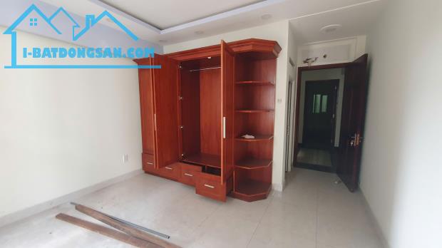 NHÀ NGON GẤP BÁN GIẢM 800, CÒN 7.x TỶ, 60M2 4X15, 5 TẦNG, HẺM 6M, 2 XE HƠI TRÁNH, ĐẸP