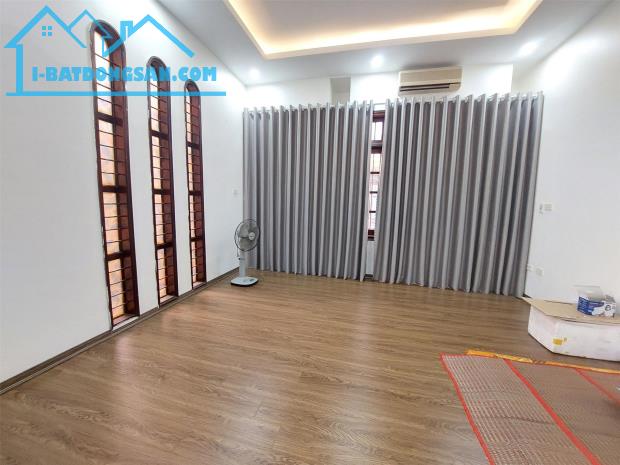 Bán nhà mặt phố Ngọc Lâm 68m2, 5 tầng, kinh doanh đỉnh, giá cực hiếm - 2