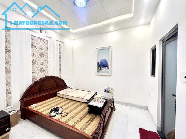 NHÀ MỚI ĐẸP Nguyễn Văn Dung P6 Gò Vấp, Giá 7.7 tỷ - 5 TẦNG - 50m2 - VIP Ôtô Ngủ Trong Nhà - 3