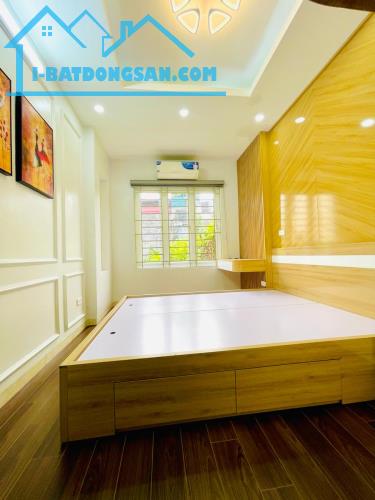 🔥Nóng - Hiếm : Nhà Nguyễn Khoái - HM: Gần 40m2-4T- Mt:3.8 m- Chỉ 5.5 Tỷ- Ô tô lùi cửa. - 1