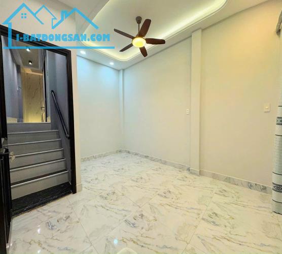 + Bình Tiên 49 M2. 3 Tầng .3.9/5.1 X 14 Giá .6.5 tỷ TL. Phường 8 Quận 6 - 2
