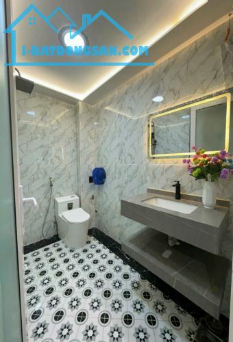 + Bình Tiên 49 M2. 3 Tầng .3.9/5.1 X 14 Giá .6.5 tỷ TL. Phường 8 Quận 6
