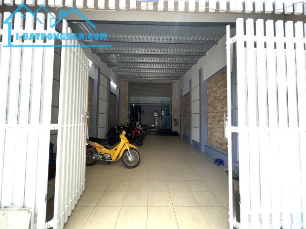 BÁN NHÀ MẶT TIỀN BÙI VĂN BA, QUẬN. 5 LẦU, SÂN THƯỢNG, GIÁ 22 TỶ 500 - 1