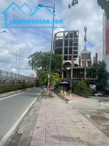 Bán đất Mặt tiền Phạm Văn Đồng, P.13, Bình Thạnh: 18 x 22, giá 59 tỷ. - 3