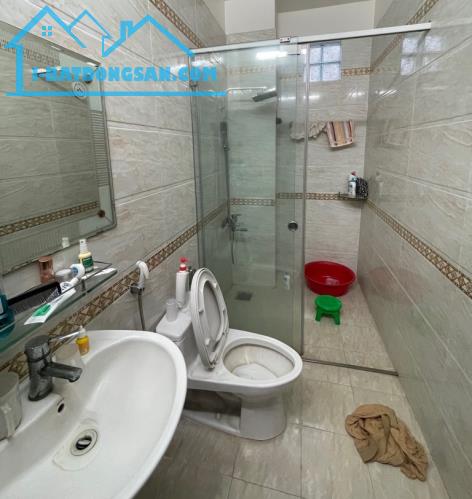 Bán NR tại Lê Đức Thọ, 8,6 tỷ, 101m2, 5PN, 5WC, Pháp lý đầy đủ