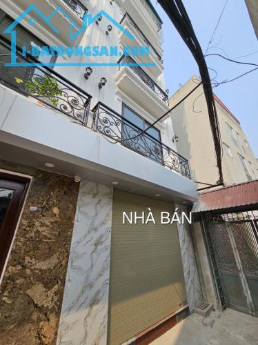 Bán nhà Ngọc Trì,Thạch Bàn 5 tầng,35m,mt4m thang máy nhỉnh 6 tỷ