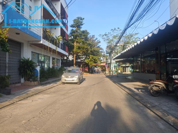Dòng Tiền Biển Mỹ Khê- Kiệt 5m5 Bà Huyện Thanh Quan Quận Ngũ Hành Sơn-75m2-Chỉ : 5 Tỷ hơn - 2