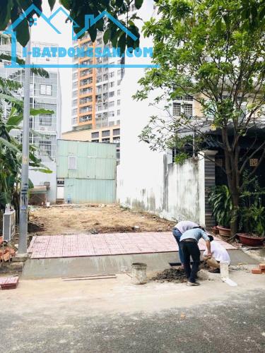 Bán Đất KDC Văn Minh DT:104m2(5,8mx18m) Mặt Tiền Đường 52 Vị Trí Đẹp-Giá 19,8 Tỷ - 1