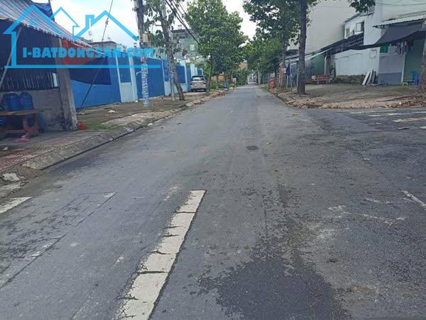 BÁN ĐẤT VƯỜN 2227M2- GIÁ CHỈ 5 TRIỆU/M2 - XUÂN THỚI THƯỢNG - HOC MÔN
