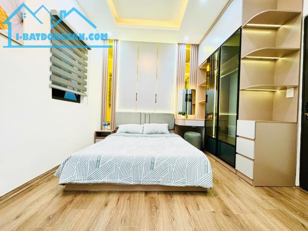 Bán nhà Lê Duẩn, ngõ thông, 50m ra phố, full nội thất, cực hiếm, 30m2, mt 4m, chỉ 5 tỷ. - 1