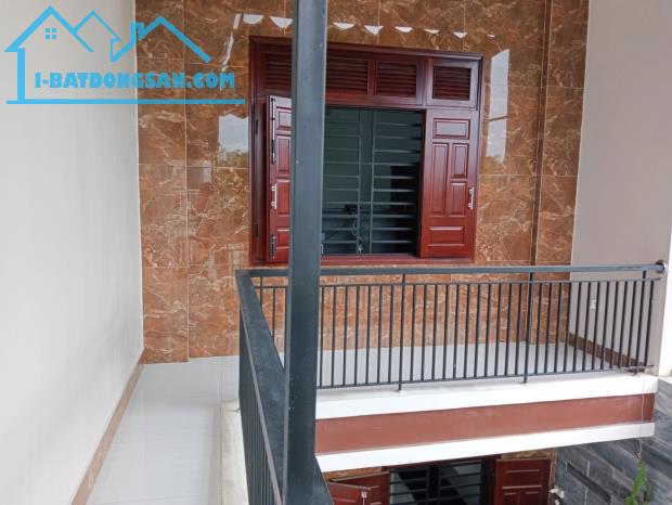 🏡 BÁN NHÀ 2 TẦNG - SAU MẶT TIỀN TÔN ĐỨC THẮNG - MT 8M Ô TÔ VÀO NHÀ - CHỈ NHỈNH 3 TỶ