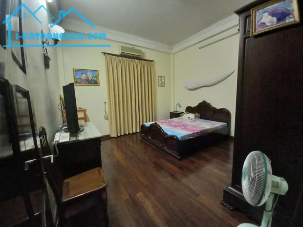 NHÀ AN DƯƠNG VƯƠNG - 3 MẶT THOÁNG - BA BƯỚC CHÂN RA ĐƯỜNG Ô TÔ TRÁNH. - 1