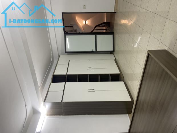 Bán nhà Nguyễn Văn Cừ, Long Biên 45 X 5T, ngõ nông, ô tô tránh cách nhà 30 mét, hơn 6 tỷ - 1