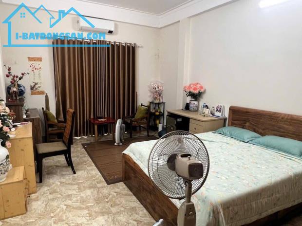 Bán nhà Nguyễn Văn Cừ, Long Biên 45 X 5T, ngõ nông, ô tô tránh cách nhà 30 mét, hơn 6 tỷ - 3