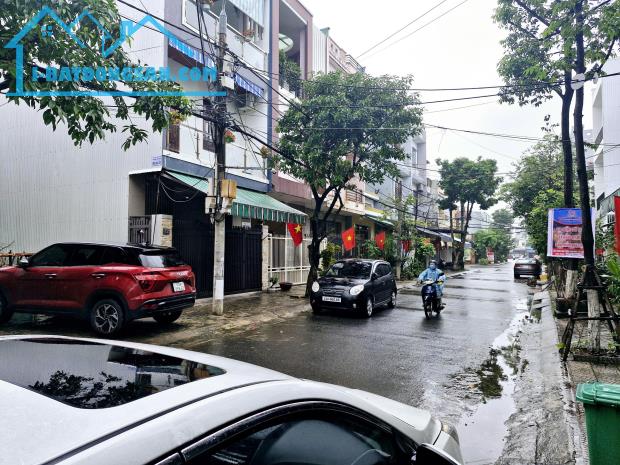 NHÀ MẶT TIỀN NGUYỄN QUANG BÍCH - GẦN CHỢ NGUYỄN TRI PHƯƠNG - 94M2 - 3 TẦNG - 7.8 TỶ - 3