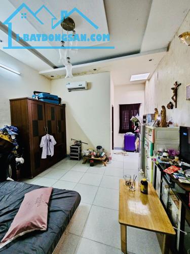 Bán Nhà Đường Lê Văn Qưới - Hẻm Xe Tải - 3 Tầng - 3 Phòng - chỉ nhỉnh 5 tỹ. - 2