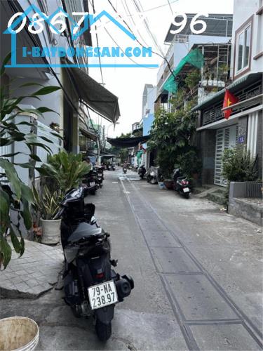 Bán nhà 01 trệt 01 mê giả, mặt tiền Đường Tân Trang, phường vạn Thạnh, TP Nha Trang DT: - 2