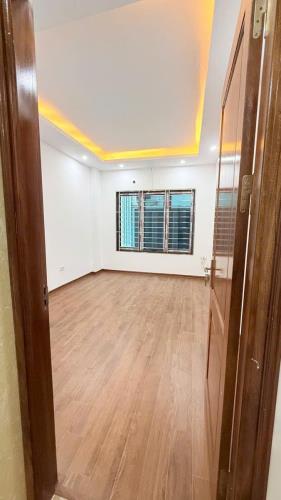 Nhà Phú Đô 33m² - Giá chỉ 6.9 Tỷ - Ngõ Nông Gần Ô Tô, Thang Máy - 2